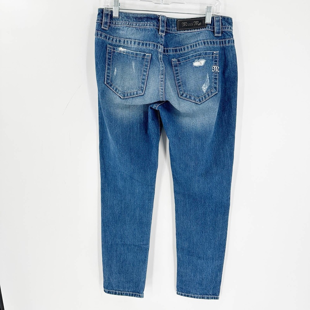 Miss Me Boyfriend Medium Wash Distressed Ankle Denim Jeans Women's Size 27 - Picture 4 of 15